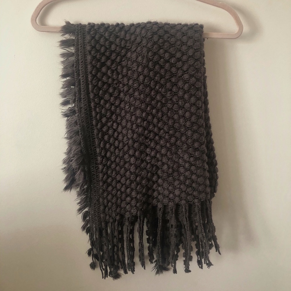 Dark Mauve Wool-Knit Scarf